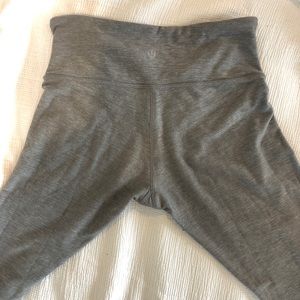 Lululemon cropped leggings